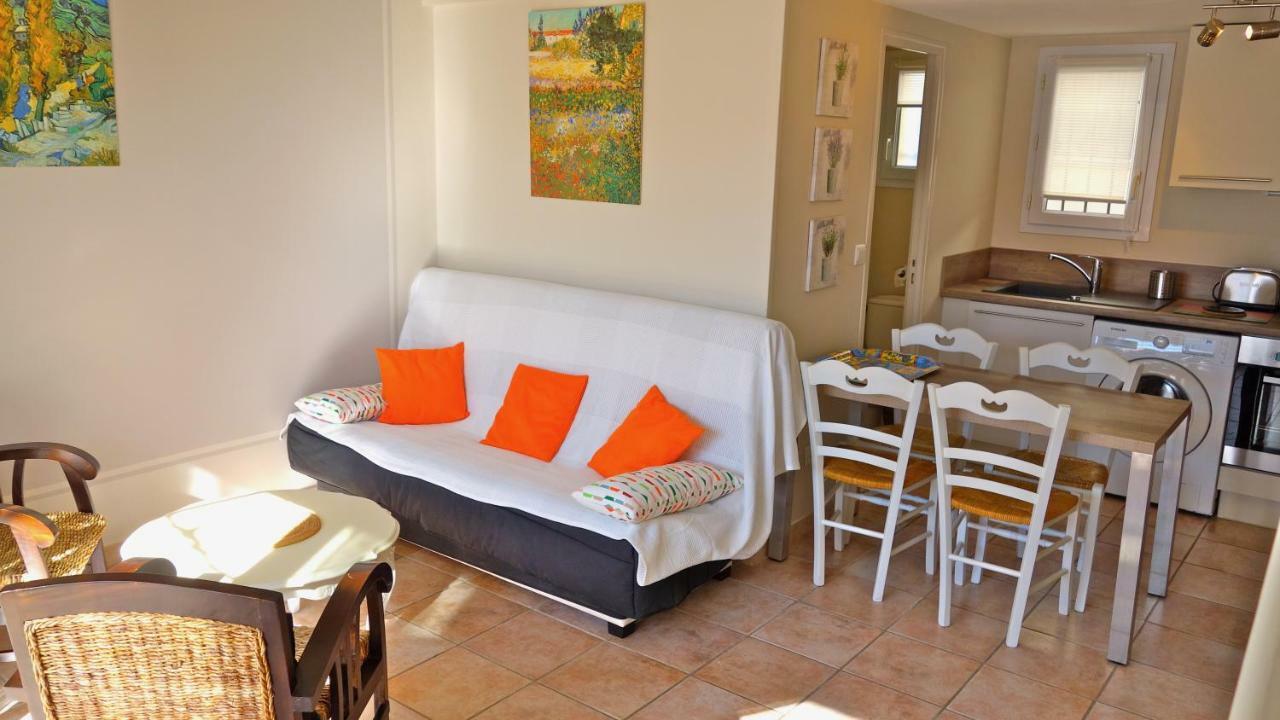 Les Lavandins-Gite Frédéric Saint-Rémy-de-Provence Extérieur photo
